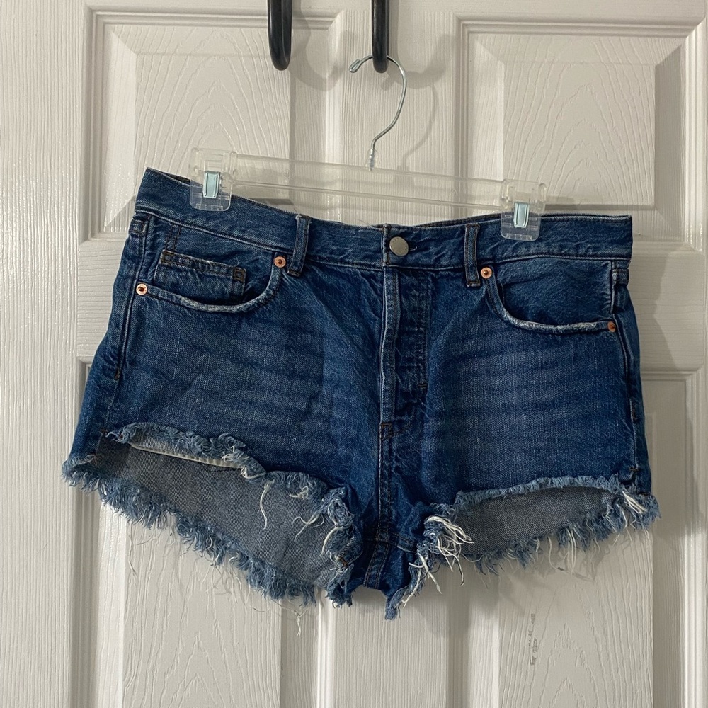 We The Free Cut Off Distressed Blue Jean Denim Shorts - Size 29